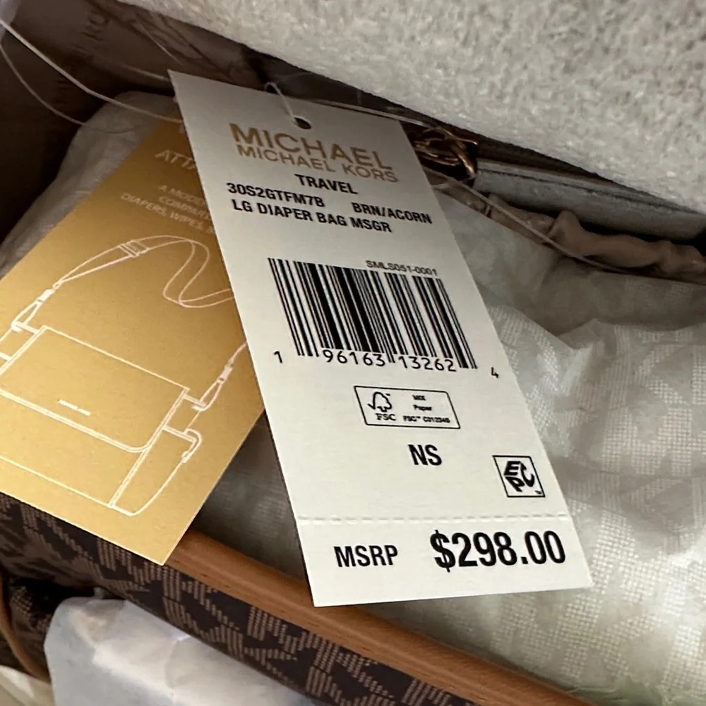 🆕 MICHAEL Michael Kors | 
Large Monogram Diaper Bag - Picture 9 of 9